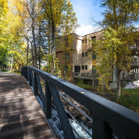 Designer 2 Bedroom On River With Pool - Walk To Town! Aspen Extérieur photo